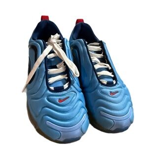 Nike Air Max 720 in the "University Blue/University Red" color.